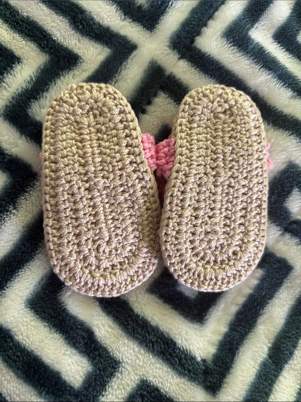 Jefferies Socks Pink and Tan Crochet Baby Flip Flop Booties